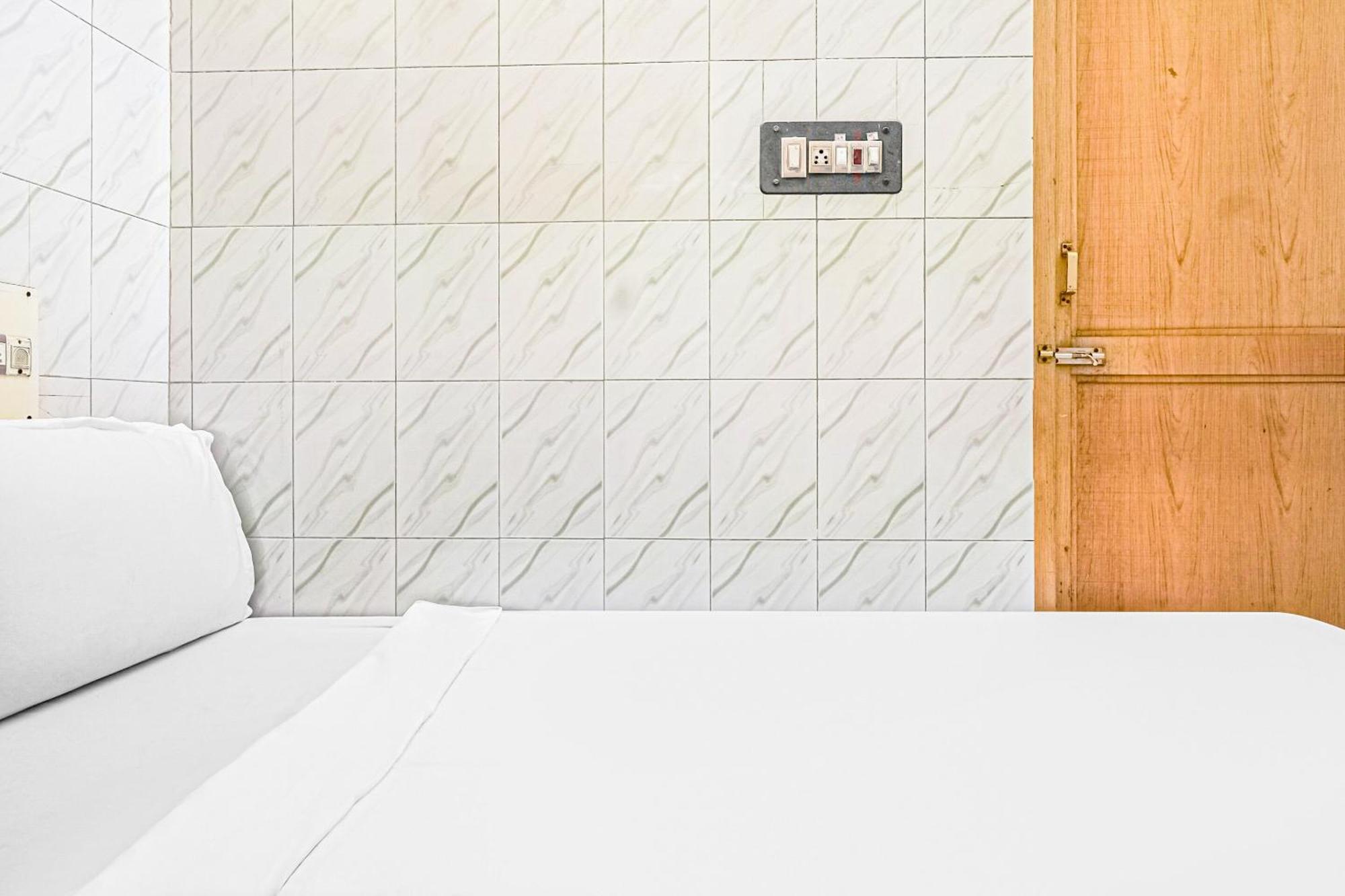 Spot On Venkata Sai Residency Hotel Tirupati Eksteriør billede