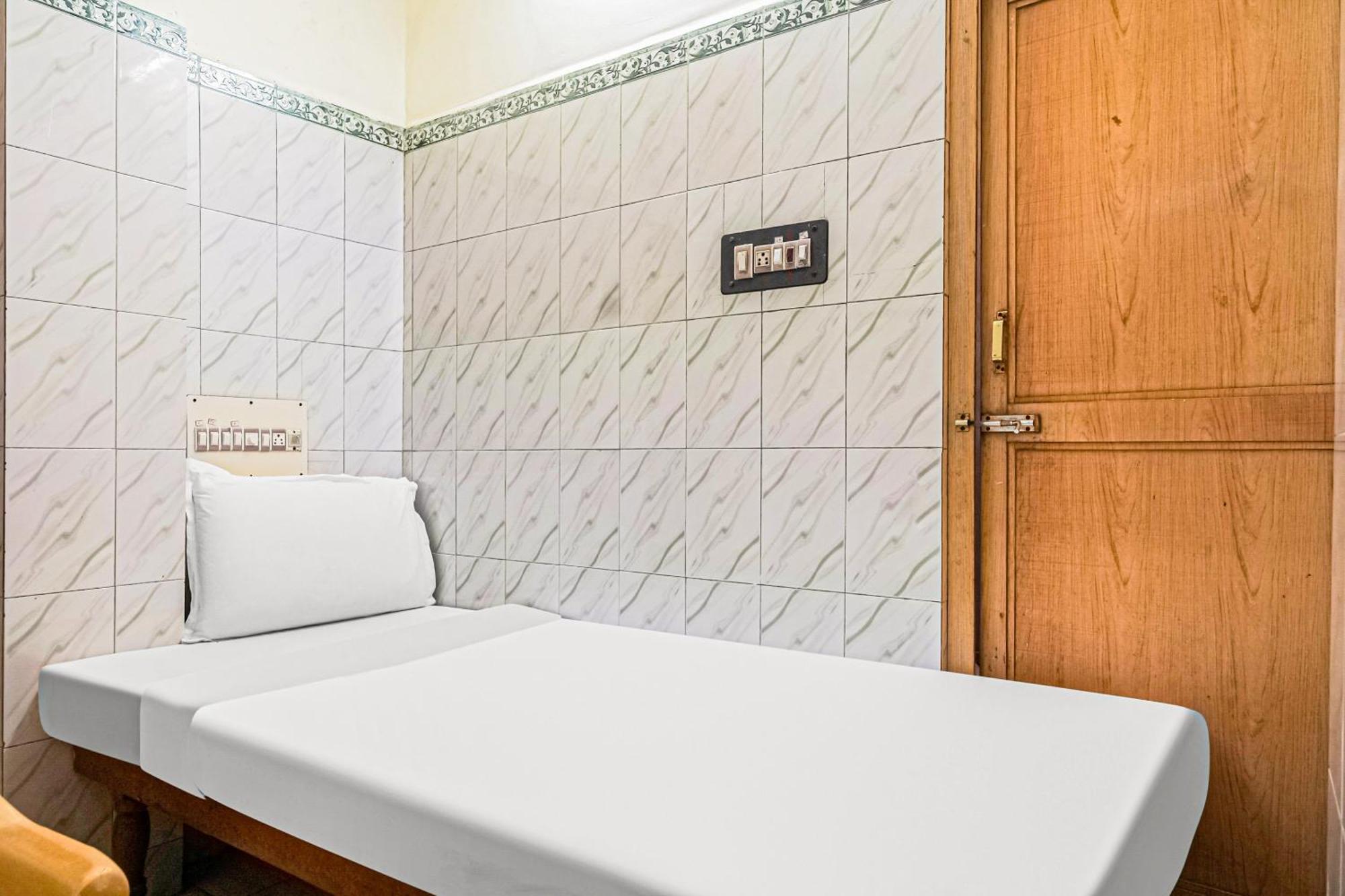 Spot On Venkata Sai Residency Hotel Tirupati Eksteriør billede